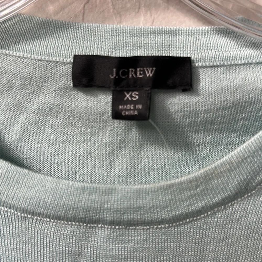 J.Crew 100% Merino wool lightweight sweater size XS.NWT